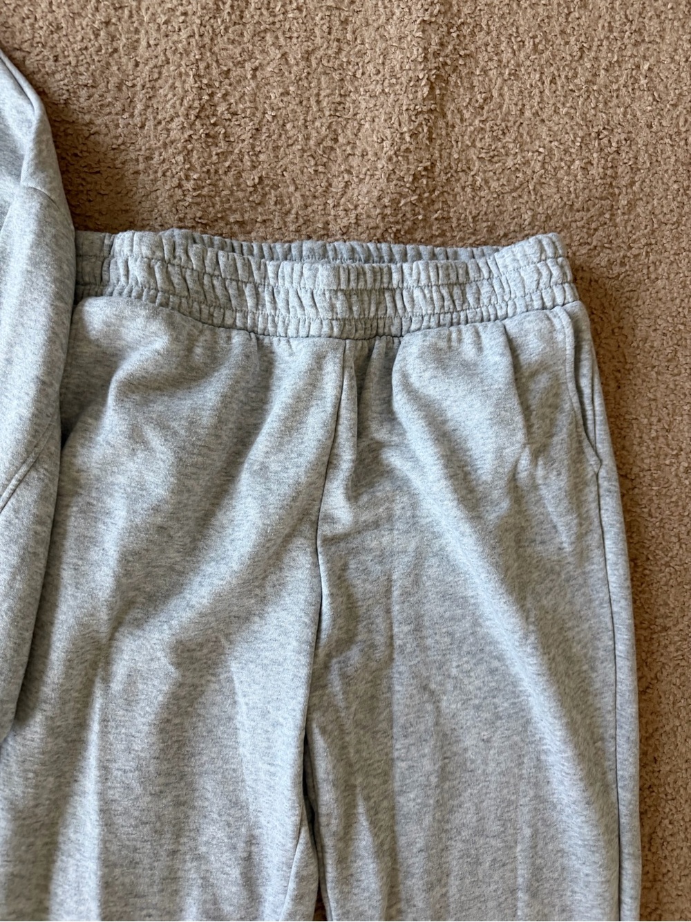 Women’s Jogger Set - Picture 3 of 9